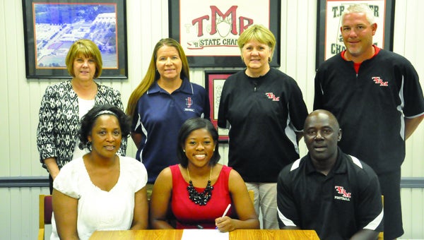 Mo signs with JDCC SB